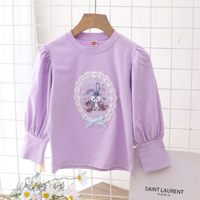 Áo thun cotton tay dài dày ấm áp họa tiết thỏ xinh cho bé gái. size 110-140, bé  14-27kg, chất thun cotton 4 chiều dày dặn, thấm hút mồ hôi  form vừa thoải mái, hình kim sa  họa tiết công chúa elsa thỏ tím mà các bé yêu thích, hàng hiệu Rich Lai Quảng châu loại 1 cao cấp, 100% như hình . áo cho bé mặc di dà lạt, di chơi buổi tối, giữ ấm cho bé</Br>
bảng size tham khảo </Br>
110: 13-16kg </Br>
120: 16-19kg </Br>
130: 20-23kg </Br>
140: 24-28kg </Br>





