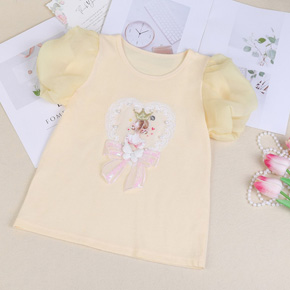 Áo thun cotton tay phồng phối nơ cho bé gái kết hợp quần váy đi chơi. size 110-150,  tuong ứng be 2-7t tuổi. cân nặng  15-35kg, </br>
*** chất thun cotton 4 chiều mịn mát, form vừa thoải mái, tayvoan phồng, hình đính 3d nơ hồng, trái tim, hàng loại 1 cao cấp, 100% như hình </Br>
Áo form vừa, màu vàng kem.  dễ kết hợp cùng quần, chân váy cho bé đi chơi, </br>
Món quà dễ thương, tiện lợi mà bé nào cũng yêu thích </br>
*** bảng size tham khảo </Br>
110: 14-17kg </Br>
120: 17-20kg </Br>
130: 21-25kg </Br>
140: 24-28kg </Br>
150: 29-35kg
