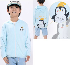 Áo khoác thông hơi chống nắng họa tiết thỏ xinh cho bé trai và gái. size 120-150, tương ứng bé gái 22-45kg , from rộng thoái mái </Br>
chất liệu vải thông hơi loại 1, co dãn 4 chiều, chống nắng , thoáng mát,  hàng loại 1 sờ là thích , mặc là ghiền </Br>
Hình in 2 mặt họa tiết dễ thương cho trai và gái, thỏ xinh và chim cánh cụt </Br>
bảng size tham khảo </Br>
110: 15-20kg </Br>
120: 20-25kg </Br>
130: 25-30kg </Br>
140: 31-36kg </Br>
150: 37-45kg
