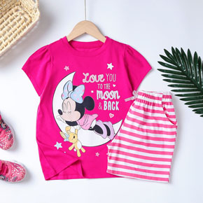 Bộ thun cotton mềm mát in chuột mickey mặt trăng dễ thương. size 4-14y tương ứng bé 22-45kg </Br>
* vải thun cotton co dãn, mềm mại thoáng mát, thấm mồ hôi . quần short túi thật </Br>
* hình in công nghệ 3d mới không bong tróc, họa tiết mcikey, pony ... mà bé yêu thích </Br>
Bảng size tham khảo </Br>
4( XS): 22-25kg </Br>
5-6(S): 25-30kg </Br>
7-8(M): 30-35kg </Br>
10-12(L): 35-40kg </Br>
14(XL): 40-45kg