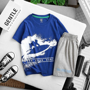 Bộ thun cotton mềm mát in họa tiết thể thao nam tính cho bé trai. size 4-5 dến 14 tương ứng bé 22-52kg </Br>
* vải thun  hàng xuất 100%  cotton, mềm mát, mỏng nhẹ, co dãn 4 chiều , </Br>
* Hinh in nhiều hoa tiết thể thao, nam tính, khủng long, xe ... quần 2 túi thiệt phối cùng tông màu áo </Br>
Bảng size tham khảo </Br>
4-5(XS)l 21-25kg </Br>
5-6(S)L 24-28kg </Br>
7-8(M): 28-33kg </Br>
10-12(L): 32-38kg </Br>
14(XL) 38-45kg </BR>
16(2XL): 46-52kg