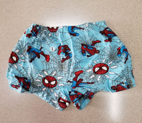 Quần ship cotton lạnh in người nhện bé trai. size S-XL bé 10-23kg, vải thun cotton lạnh mềm mát, hình in hoạt hình nguoi nhện cho bé  trai, kết hợp áo thun ba lỗ mùa hè, hiệu leilei. </Br>
bảng size tham khảo </Br>
S; 10-13kg </Br>
M: 13-16kg </Br>
L: 16-20kg </Br>
XL_ 20-24kg </Br>
