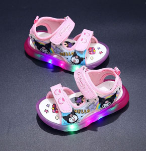 Giày sandal kuromi chớp đèn sáng cho bé gái. size 26-30 tương ứng bé 2-6 tuổi </Br>
* Chất liệu simili, hình in và thêu họa tiết kuromi dễ thương cho bé gái </BR>
* giày chớp đèn, cho bé đi học đi chơi, thoáng mát nhẹ nhàng êm chân </Br>
Hàng Qc loai 1 100% như hình </Br>
bảng size tham khảo, form giày chuẩn, các thông số đo theo chiều dài giày, lòng chân bé ( từ gót chân đén ngón cái chân  </Br>
size 26 giày 17.5cm, lòng chân 16cm </Br>
size 27 giày 18cm, lòng chân 17cm </Br>
size 28 giày 19cm, lòng chân 17.5cm </Br>
size 29 giày 19.5cm, lòng chân 18cm </Br>
size 30 giày 20cm, lòng chân 18.5cm </Br>

