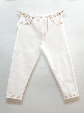 Quần legging giả jean bé trai và gái ( nhỏ và đại). size 1-16t, bé 8-42kg. chất liệu vải giả jean co dãn, dày vừa phải, cotton 100%, thích hợp cho cả bé trai và gái, from đẹp, Việt Nam </Br>
size 1-5t, bé 8-15kg giá 55k </Br>
size 6-10t, bé 16-25kg, giá 60k </Br>
size 11-13t, bé 26-33kg, giá 75k </Br>
size 14,15,16 bé 34-42kg giá 80k