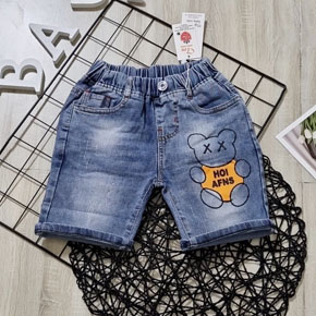 Quần jean mềm mại co dãn in gấu cho bé trai dễ thương nhỏ. size 3-10 tuong ứng bé 10-25kg, </bR>
vải jean coton mềm mại, co dãn , lưng thun thoái mái </Br>
* màu jean vừa thời trang, in gấu dễ thương cho bé trai nhỏ </BR>
kết hop áo thun quần jean cho con trai nhỏ thật bảnh bao trong các dip lễ, noel , giáng sinh, năm mới,....</Br>
bảng size tham khảo </bR>
3: 10-12kg </Br>
4: 12-14kg </Br>
5: 13-15kg </Br>
6: 15-16kg </Br>
7: 16-18kg </Br>
8: 18-20kg </Br>
9: 19-21kg </Br>
10: 21-24kg