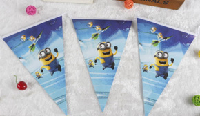 Dây cờ trang trí sinh nhật minion. dây gồm 10 lá cờ, kích thước nguyên dây 2.5m, 
