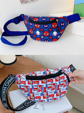 Túi đeo chéo đeo thắt lưng họa tiết spiderman siêu nhân cho bé trai. Chất liệu vải mềm mại,  túi đeo chéo ( trước và sau lưng) hoặc đeo thắt lưng ,  cho bé trai ttừ 3 dden  10 tuổi có thể sử dụng</Br>
Kích thước túi  25*11*6 cm  đựng điện thoại, bánh kẹo, hoặc bình nước nhỏ,,,, hay đựng tiền xì tết </br>
Túi đeo dễ sử dụng, có dây điều chỉnh,họa tiết  spiderman siêu nhân, màu xanh và đỏ nam tính </bR