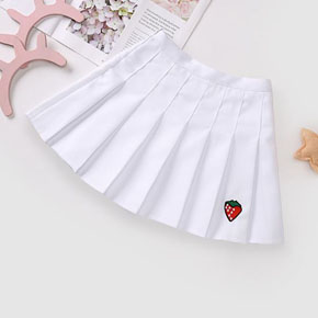 Váy quần xếp ly thêu quả dâu dễ thương cho bé gái. size 130,140,150,160 tương ứng bé 20-40kg </Br>
* Chất vải cát xếp ly đứng form, lưng thun phía sau mềm mại thoải mái, có quần thun bên trong , hình thêu quả dâu nhỏ dễ thương cho bé gái </Br>
Bảng size tham khảo </Br>
size 130: 20-25kg </Br>
size 140: 25-30kg </Br>
size 150: 30-35kg </Br>
size 160: 35-40kg </Br>
Gia 155-160k