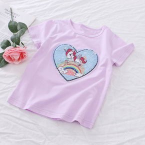 Áo thun cotton kim sa vuốt đổi màu hoạt hình Pony Unicorn. size 120-160, bé  15-45kg, chất thun cotton 4 chiều mịn mát, form vừa thoải mái, hình kim sa vuốt đổi màu họa tiết kỳ lân Pony Unicorn 1 sừng mà các bé yêu thích, hàng hiệu Rich Lai Quảng châu loại 1 cao cấp, 100% như hình </Br>
bảng size tham khảo </Br>
120: 15-18kg </Br>
130: 19-22kg </Br>
140: 23-27kg </Br>
150: 28-34kg </Br>
160: 35-45kg

