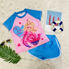 Bộ đồ bơi 2 mảnh áo và quần bơi năng động cho bé gái 30-48kg đi biển đi bơi. size 12-16t, tương ứng bé 30-48kg </Br>
* Chất liệu thun polyester chuyên dụng đồ bơi, độ dày vừa phải, co dãn, không thấm nước </Br>
* bộ gồm 1 áo và 1 quần bơi có lót, kiểu dáng đơn giản, năng động cho bé gái </Br>
* hình in họa tiết , cho bé đi biển đi bơi </Br>
* sản xuất tại Việt nam </Br>
Bảng size tham khảo : </Br>
12: 29-33kg </Br>
13: 33-35kg </Br>
14: 35-38kg </Br>
15: 39-43kg </Br>
16: 43-48kg
