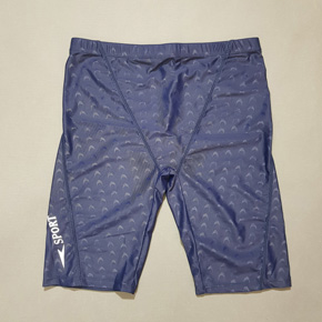 Quần lửng bơi cho nam từ 50-70kg. size XL, 2XL, 3xl, 4xl  tuong ứng nam 50-70kg </Br>
Vải thun polyester co dãn, không thấm nước, đáy tam giác có lót cho bé trai lớn hoac nam đi biển đi bơi, hàng Quảng Châu </Br>
bảng size tham khảo </Br>
XL; 50-55kg </Br>
2XL: 55-60kg </Br>
3XL: 60-65kg </Br>
4XL: 65-70kg