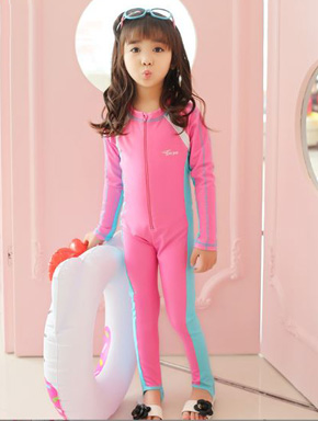 Đồ bơi liền thân tay dài quần dài chống nắng màu hồng ngọt ngào bé 25-46kg. size 2XL, 3XL, 4XL, 5XL tương ứn 22-46kg </Br>
Chất liệu thun polyester chuyên dụng đồ bơi,co dãn tốt,  tay dài quan dài chống nắng, chống thấm nước cho bé</Br>
* Màu hồng phối xanh, kiểu dáng ngọt ngào nữ tính cho bé gái đi biển đi bơi, đi lặn biển </Br>
Bảng size tham khảo </BR>
2XL: 20-26kg </Br>
3XL: 26-34kg </BR>
4XL 34-39kg </Br>
5X: 40-46kg 