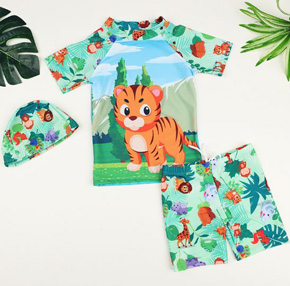 Bộ đồ bơi áo , quần bơi và nón họa tiết hổ con dễ thương cho bé trai. size 12,14 tương ứng bé  28-36kg </Br>
Vải thun polyetser co dãn tốt, dày dặn, chống thấm nước  </Br>
Họa tiết in hổ con, muông thú trong khu rừng .. cho bé  đi biển đi bơi, </Br>
* bộ gồm 1 áo, 1 quần và 1 nón bơi cùng màu </Br>
Bảng size tham khảo </Br>
12: 27-31kg </Br>
14: 32-36kg