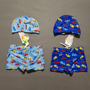 Bộ quần và nón bơi xe hơi cho bé trai. size XL và XXL cho bé trai 12-19kg, vải thun đồ bơi mềm mai co dãn tốt, bộ gồm 1 quận và 1 nón bơi cùng màu </Br>
màu xanh đậm size Xl cho bé 12-15kg </Br>
màu xanh nhạt size 2XL cho bé 15-20kg