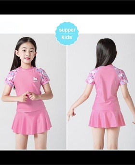 Bộ đồ bơi áo bơi và váy quần ngựa unicorn cho bé gái. isze 100-160 tương ứng be 10-45kg, </Br>
Chất liệu vải polyester mềm mại, co dãn tốt, cho con gái nhỏ đi biển đi chơi , màu sắc họa tiết màu hồng ngựa pony ngọt ngào dễ thương, cho bé </Br>
bảng size tham khảo </Br>
100: 10-14kg </Br>
110: 15-19kg </Br>
120: 20-24kg </Br>
130: 24-27kg </Br>
140: 28-33kg </Br>
150: 34-38kg </Br>
160: 38-44kg
Gia 170-180
