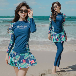 Bộ đồ bơi set 3 món tay dài quần dài váy quần chống nắng hoa mùa hè cho nữ 40-60kg. size M, L, XL, 2XL tuong ứng 39-60kg. </Br>
chất liệu đồ bơi chuyên dụng cao cấp, mềm mại, co dãn tốt, </Br>
Set gồm 1 áo tay dài có lót, có đệm ngực (có thể tháo rời), 1 quần dài, 1 váy quần 2 lớp họa tiết hoa mùa hè . set có thể mặc thành 2 kiểu tiện lợi, đi biển đi bơi chống nắng, </Br>
Hàng cao cấp, 100% y hình , màu xanh thời trang hottrend,, phối hoa màu hè </Br>
bảng size tham khảo </Br>
M: 39-44kg </Br>
L: 44-50kg </Br>
XL: 50-55kg </Br>
2XL: 56-60kg