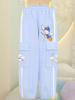 Quần thun cotton da cá mềm mát túi hộp Cinnamoroll siêu dễ thương cho bé gái. size 120-150 cho bé gái 5-10 tuổi, 20-35kg </br>
Chất liệu thun cotton da cá 4 chiều, loại 1, mềm mát,đứng form quần </br>
Kiểu dáng túi hộp, in kumori melody hottrend, kèm thêm túi gấu dễ thương mà các bé yêu thich </br>
hàng Qc loại 1, bên ngoài màu đẹp hơn hình luôn ạ </br>
Bảng size tham khảo form quan ống bo dài, thích hợp cho các bé ốm cao, chân dài, bé tròn thì trừ hao 1 size ạ </Br>
120: 20-24kg, cao 1.1-1,2m </br>
130: 24-27kg cao, 1,2-1,3m </br>
140: 27-30kg cao 1,3-1.4m </Br>
150: 31-36kg cao 1,35-1.45m
