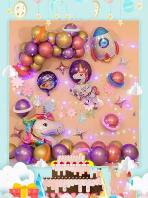Bộ bong bóng trang trí sinh nhật chủ đề ngựa Unicorn bảy sắc màu kèm bơm. Bộ combo bong bóng trang trí sinh nhật chủ đề unicorn bảy sắc cầu vồng cho con những khoảnh khắc ngọt ngào, nhửng khung hình bắt mắt và kỷ niệm đáng nhớ trong dịp sinh nhật </Br>
Bộ bán trong tình trạng bóng chưa bơm, bóng rất dễ dàng bơm bằng bơm bóng tay, giá bán không kèm bơm 210k, giá bán tặng kèm bơm 235k </Br>
Bộ combo gồm : </Br>
- 1 dây hoa công chúa </Br>
- 1 dây đèn led </Br>
- 2 bóng sao tứ giác hồng nhỏ </Br>
- 2 bóng sao tứ giác bạc nhỏ </Br>
- 1 bóng tên lửa </Br>
- 1 bóng unicorn nhỏ </Br>
- 1 bóng tròn tên lửa </Br>
- 1 bóng unicorn phi hành gia </Br>
- 1 keo dán bóng </Br>
- 1 dây chữ </Br>
- 2 bóng que </Br>
- 10 bóng nhũ đồng </Br>
-10 bóng nhủ tím </Br>
- 20 bóng nhũ hồng </Br>


